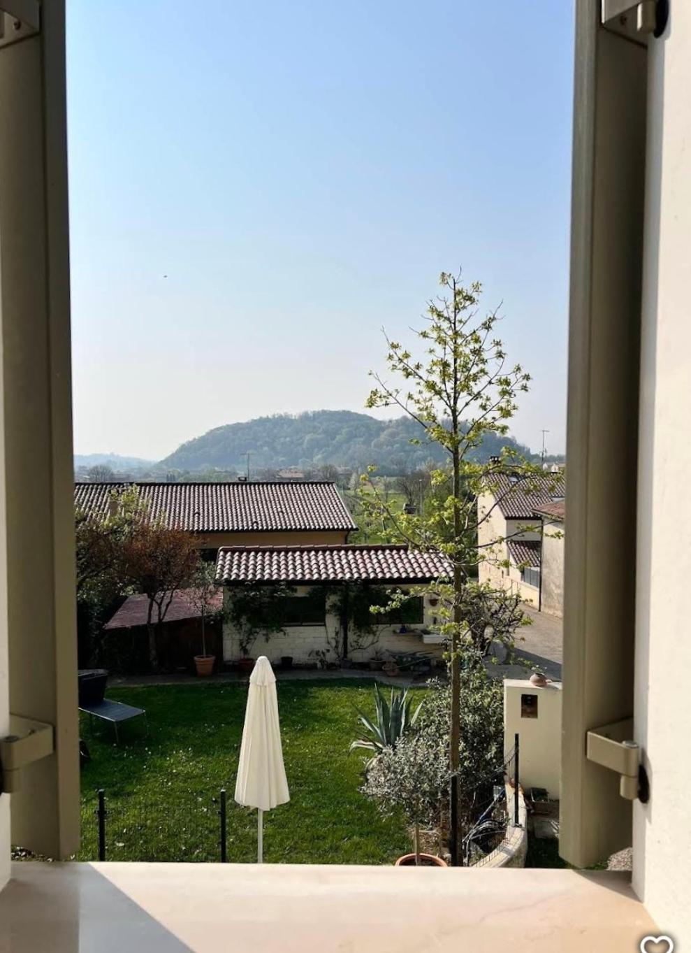 Apartamento Casa Paola Borso del Grappa Exterior foto